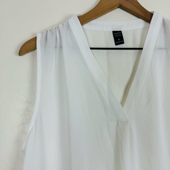 Emery Rose | sheer v neck tank top | XL - Picture 3 of 8